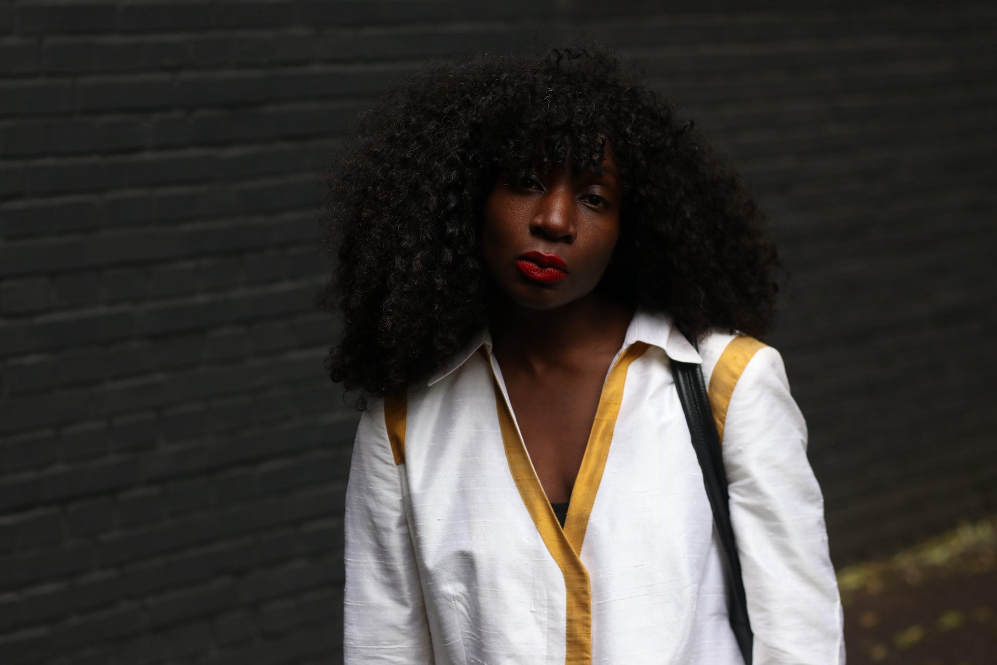 90s Silk Blazer– Vintage lightweight Jacket–Minimalist White and Gold Eveningwear Shirt |