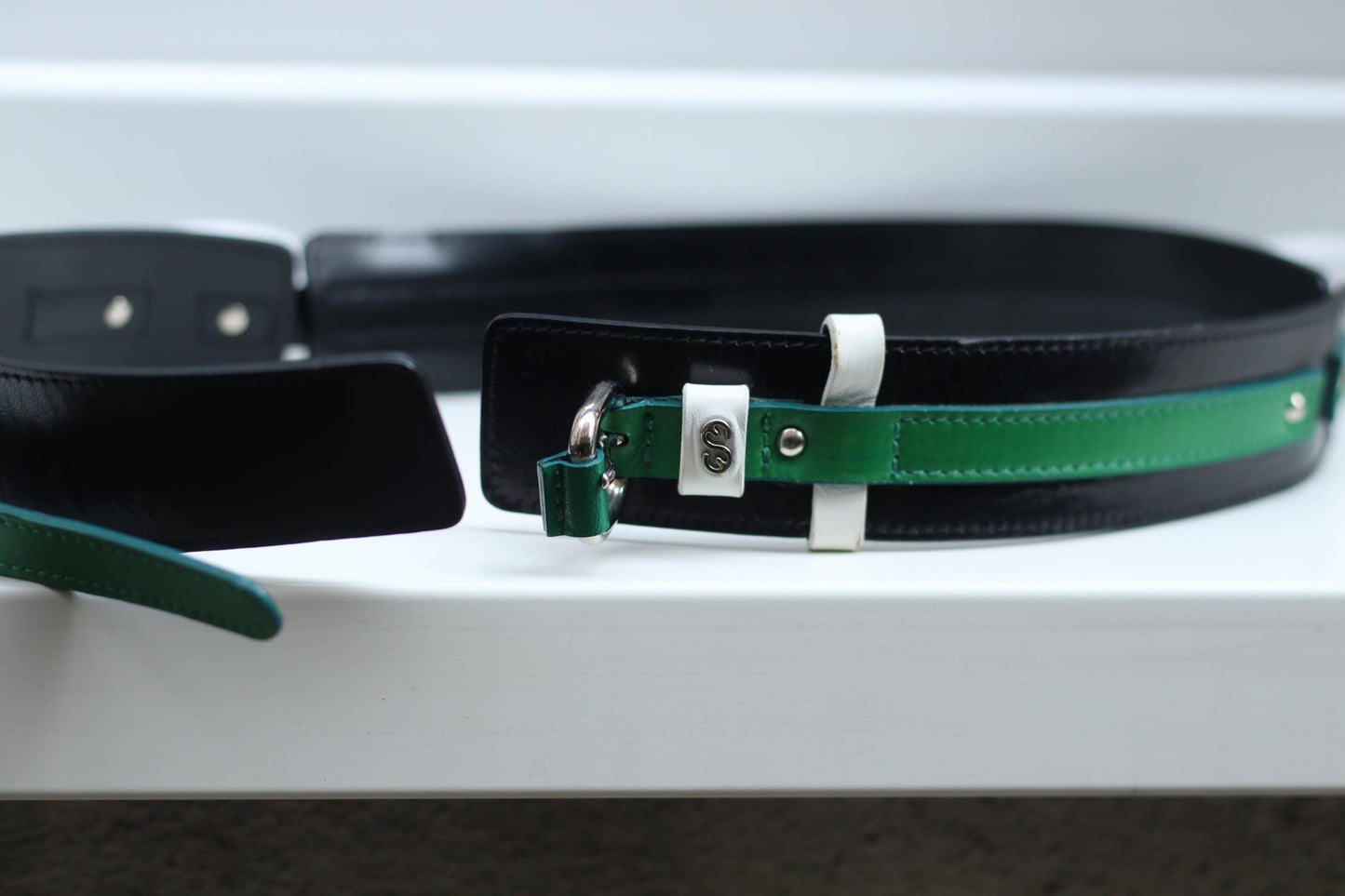 Vintage Escada Sport Reversible Leather Belt – Black & Green D-Ring Buckle – Designer Wide Waist Belt – 90s Statement Belt – Adjustable Eque