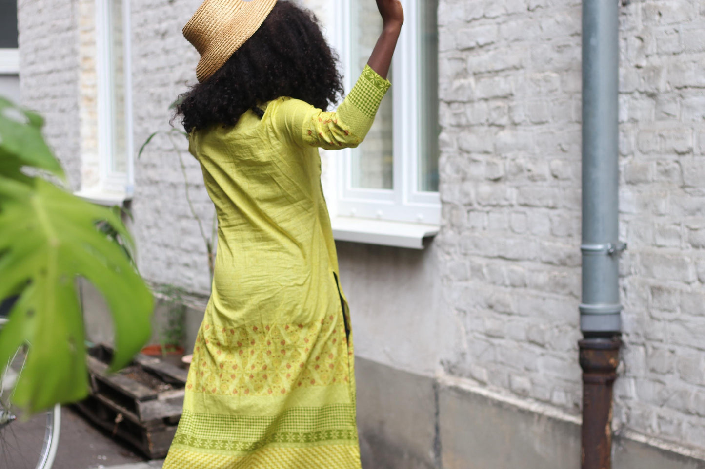 Vintage Yellow Embroidered Tunic Dress – Handmade Boho Long Sleeve Mini – Artisan Folk Festival Style – Lightweight Kaftan