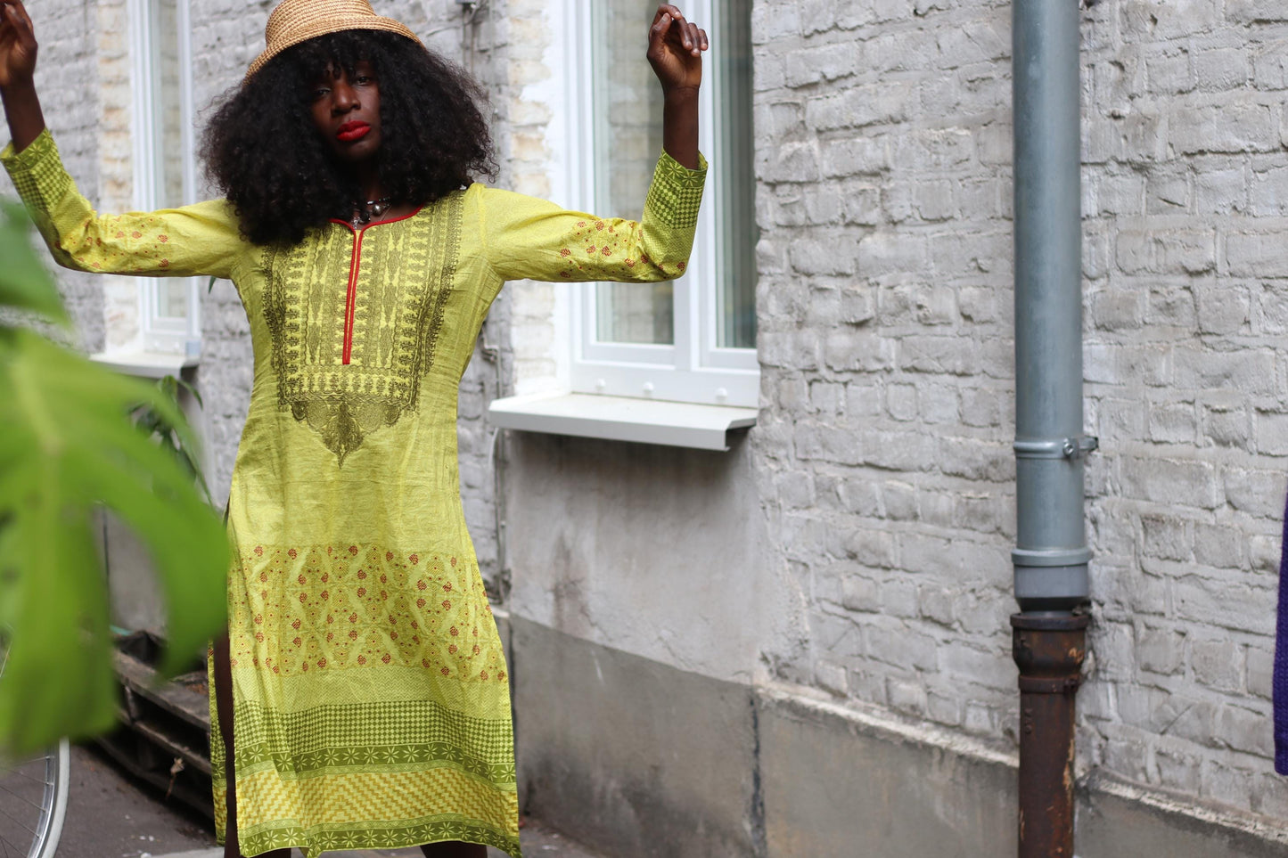 Vintage Yellow Embroidered Tunic Dress – Handmade Boho Long Sleeve Mini – Artisan Folk Festival Style – Lightweight Kaftan