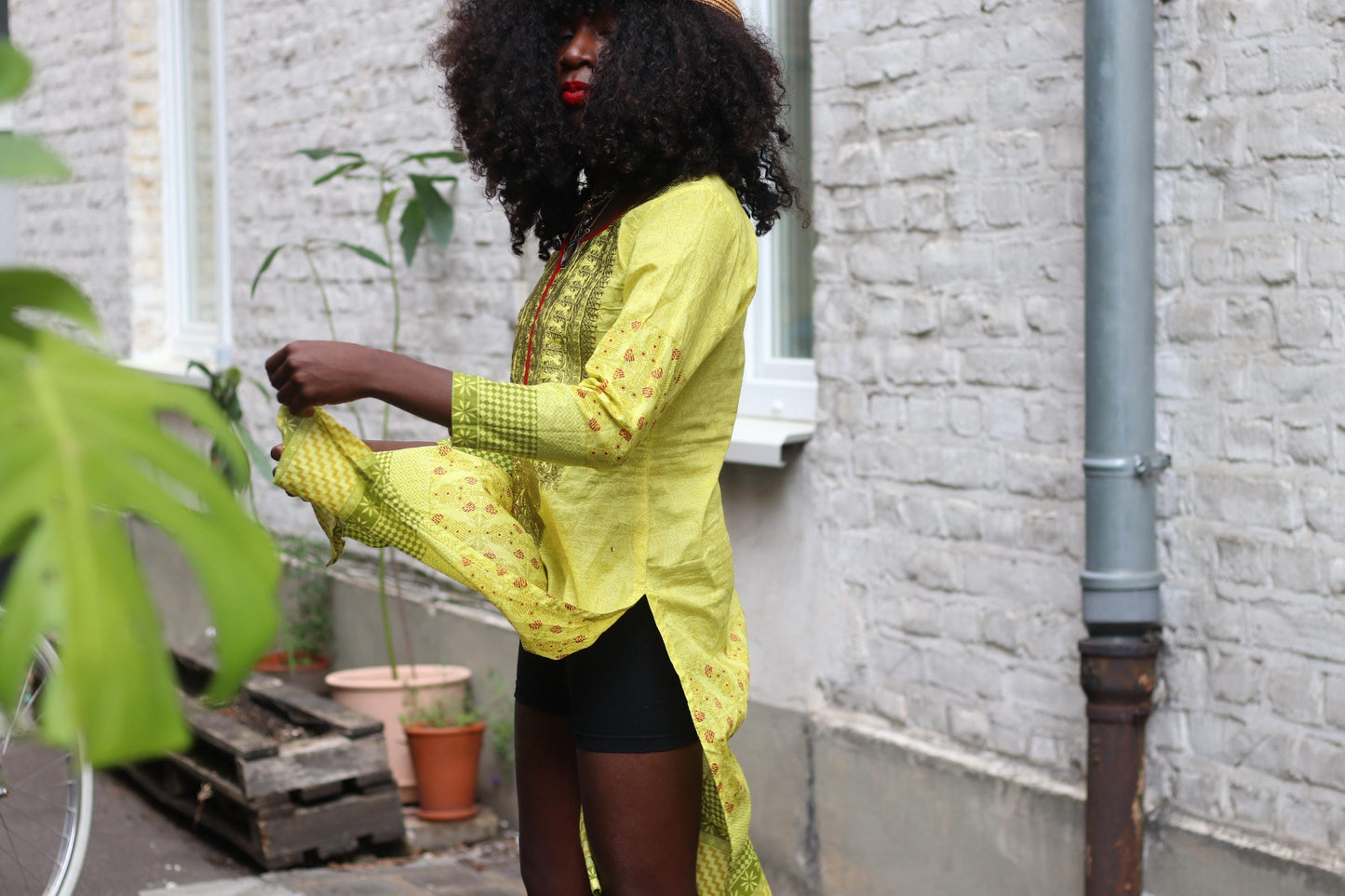 Vintage Yellow Embroidered Tunic Dress – Handmade Boho Long Sleeve Mini – Artisan Folk Festival Style – Lightweight Kaftan