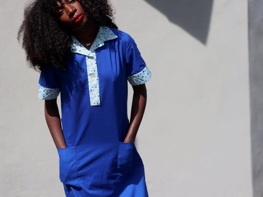 70s Blue Dress with Floral Details| Vintage short-sleeved Summer Dress with back details| Retro buttoned down shirt dress