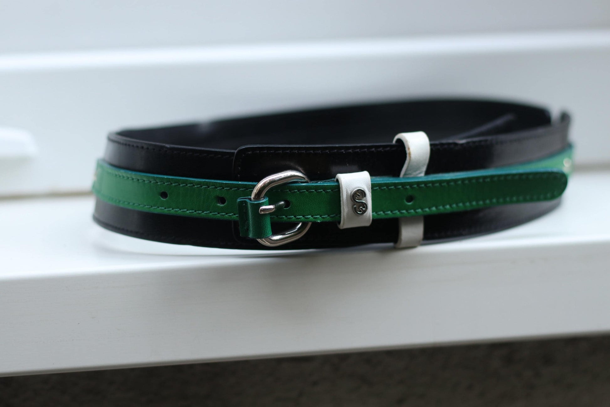 Vintage Escada Sport Reversible Leather Belt – Black & Green D-Ring Buckle – Designer Wide Waist Belt – 90s Statement Belt – Adjustable Eque
