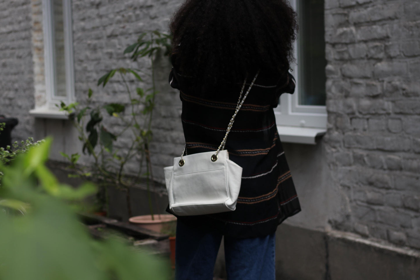 90s White Leather Bag| Vintage Chic Handbag With Chain Strap| Minimalist Shoulderbag