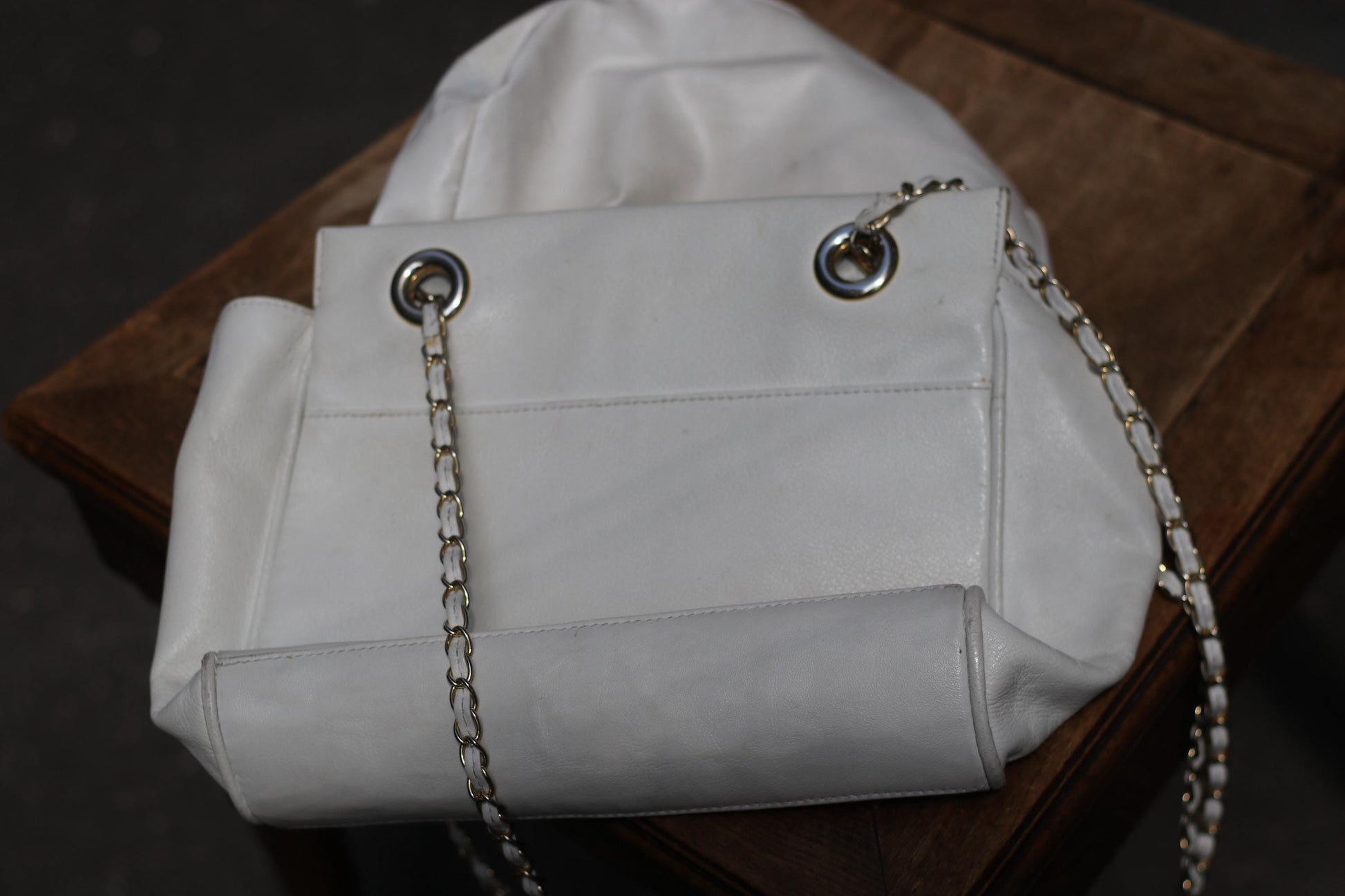 90s White Leather Bag| Vintage Chic Handbag With Chain Strap| Minimalist Shoulderbag