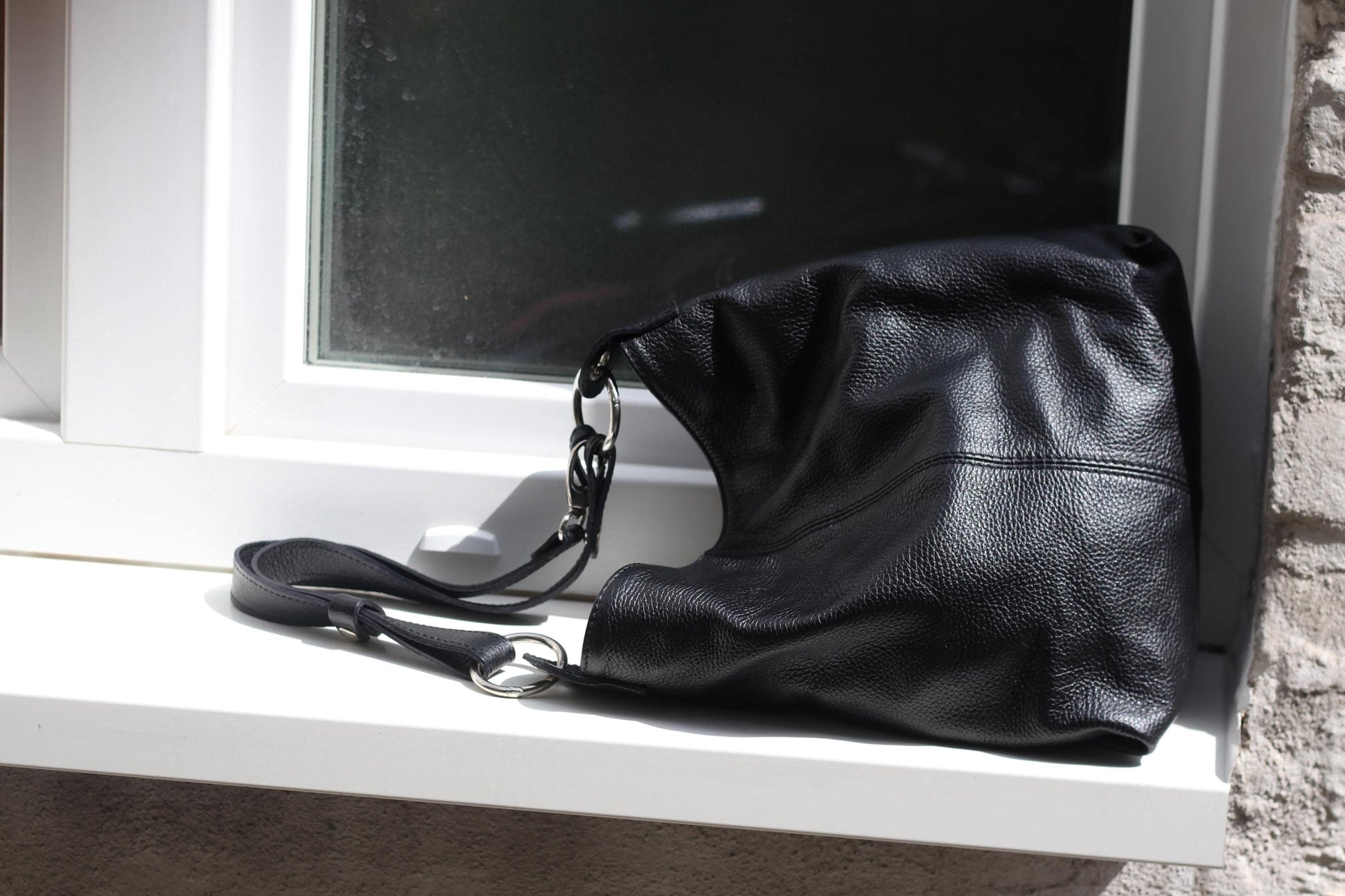 Vintage Black Leather Hobo Bag | Soft Italian Shoulder Purse | 90s Slouchy Minimalist Everyday Handbag