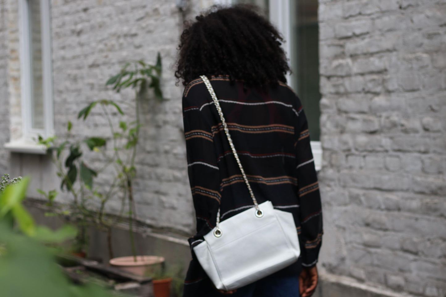 90s White Leather Bag| Vintage Chic Handbag With Chain Strap| Minimalist Shoulderbag