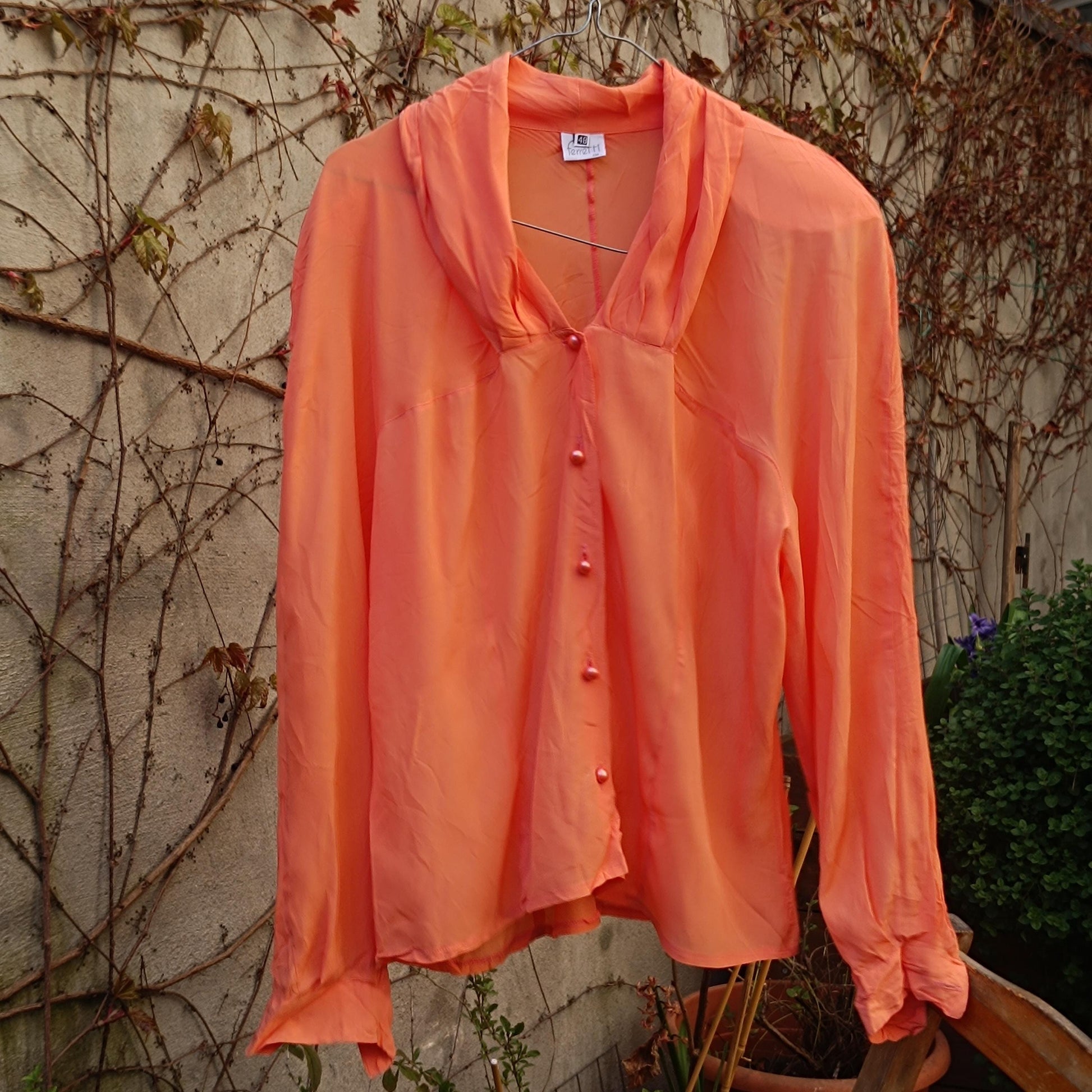 Vintage Peach Silk Blend Blouse: 80s Retro Button-Up Top