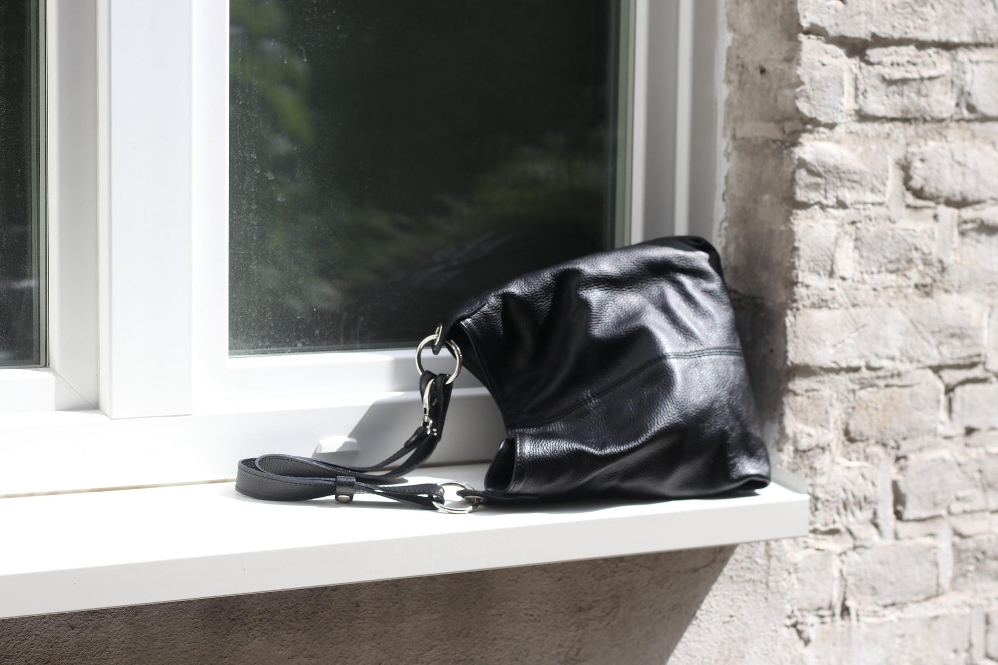 Vintage Black Leather Hobo Bag | Soft Italian Shoulder Purse | 90s Slouchy Minimalist Everyday Handbag