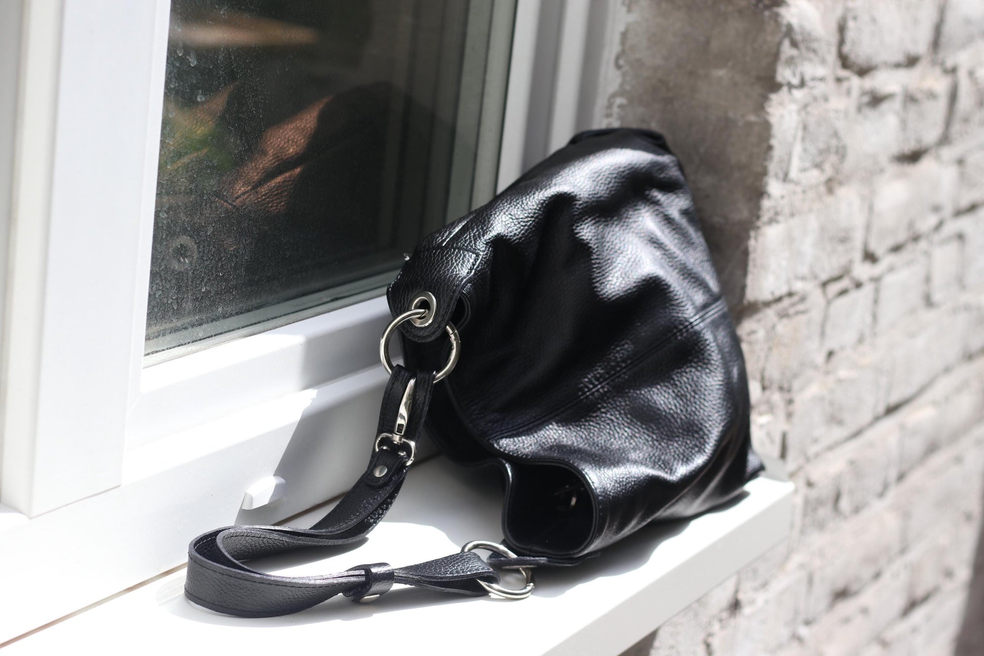 Vintage Black Leather Hobo Bag | Soft Italian Shoulder Purse | 90s Slouchy Minimalist Everyday Handbag