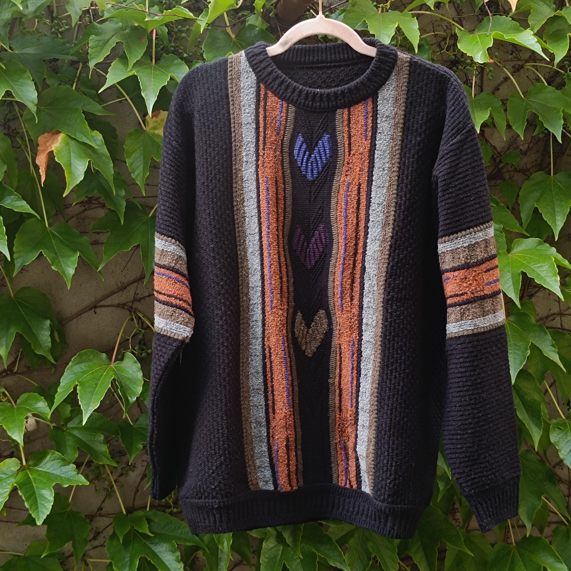 Vintage 90s Wool Knit Sweater: Oversized Heart Motif Jumper