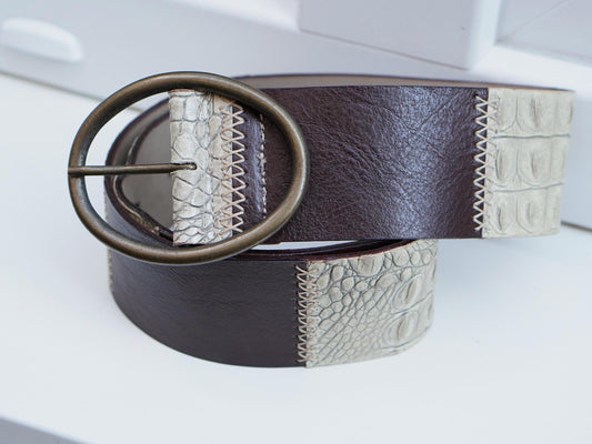 Vintage Brown leather belt with crocodile embossed details and brass buckle.