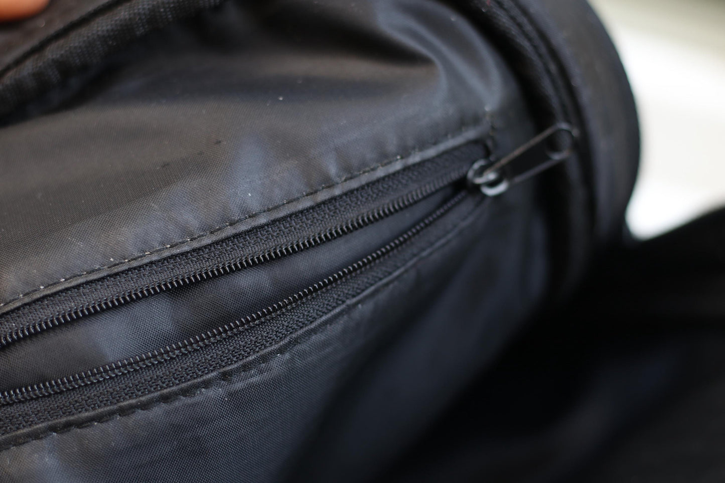 Vintage Leather-Look Mini Backpack: Chic Women's Daypack