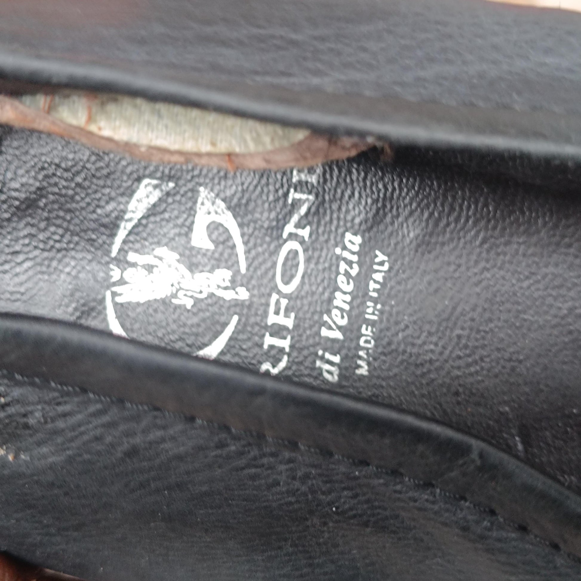 Vintage Italian Leather Loafers: Grifone di Venezia Black Moccasins EU 43