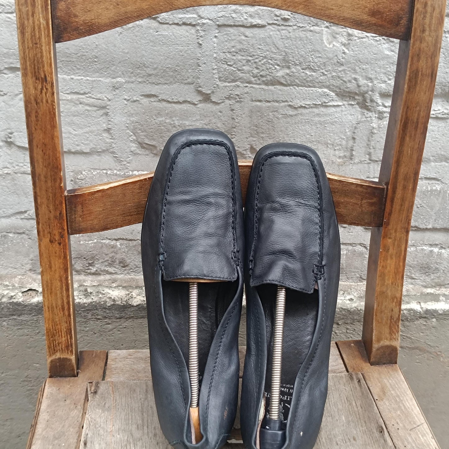 Vintage Italian Leather Loafers: Grifone di Venezia Black Moccasins EU 43