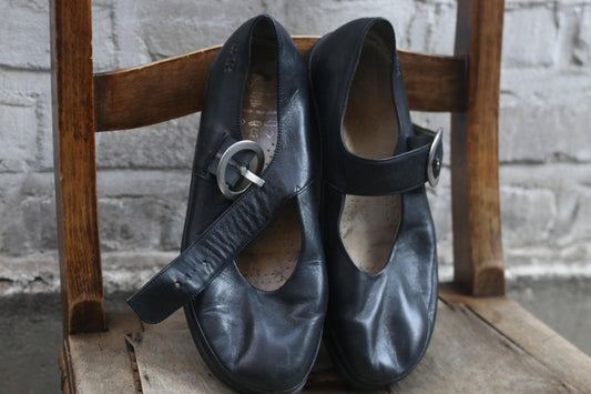Vintage BÄR Black Leather Mary Jane Shoes Silver Buckle Strap 90s Minimalist