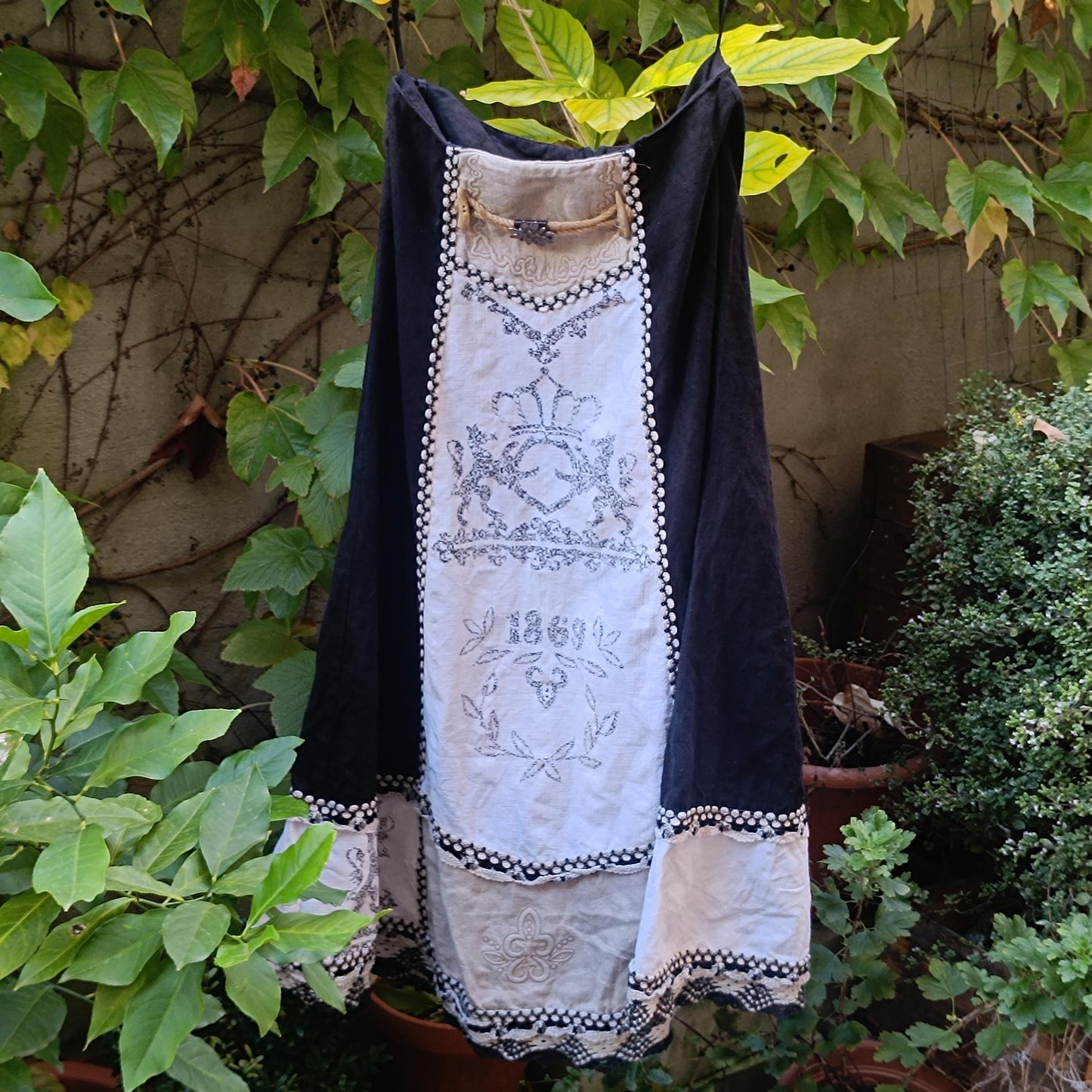 Vintage Linen Maxi Skirt Black White Folkloric Boho Cottagecore Prairie Skirt