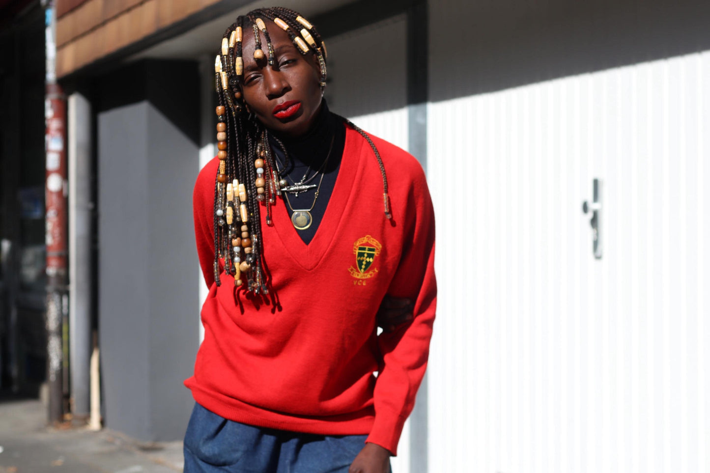 Vintage Red Sweatshirt 90s Crest Logo Pullover Retro College Sportswear Jumper