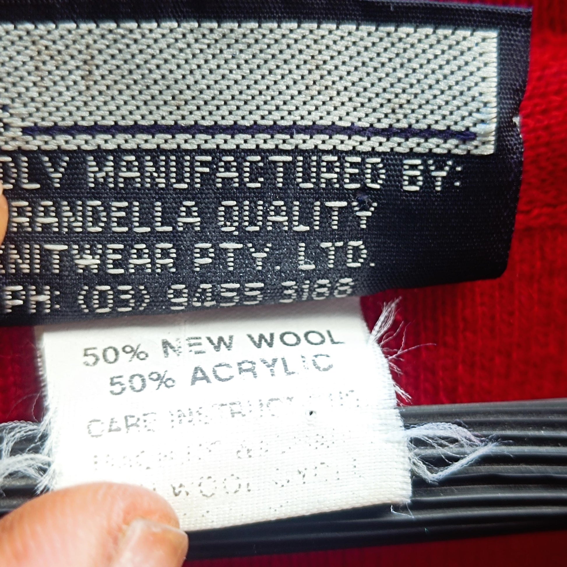 Vintage Red Sweatshirt 90s Crest Logo Pullover Retro College Sportswear Jumper