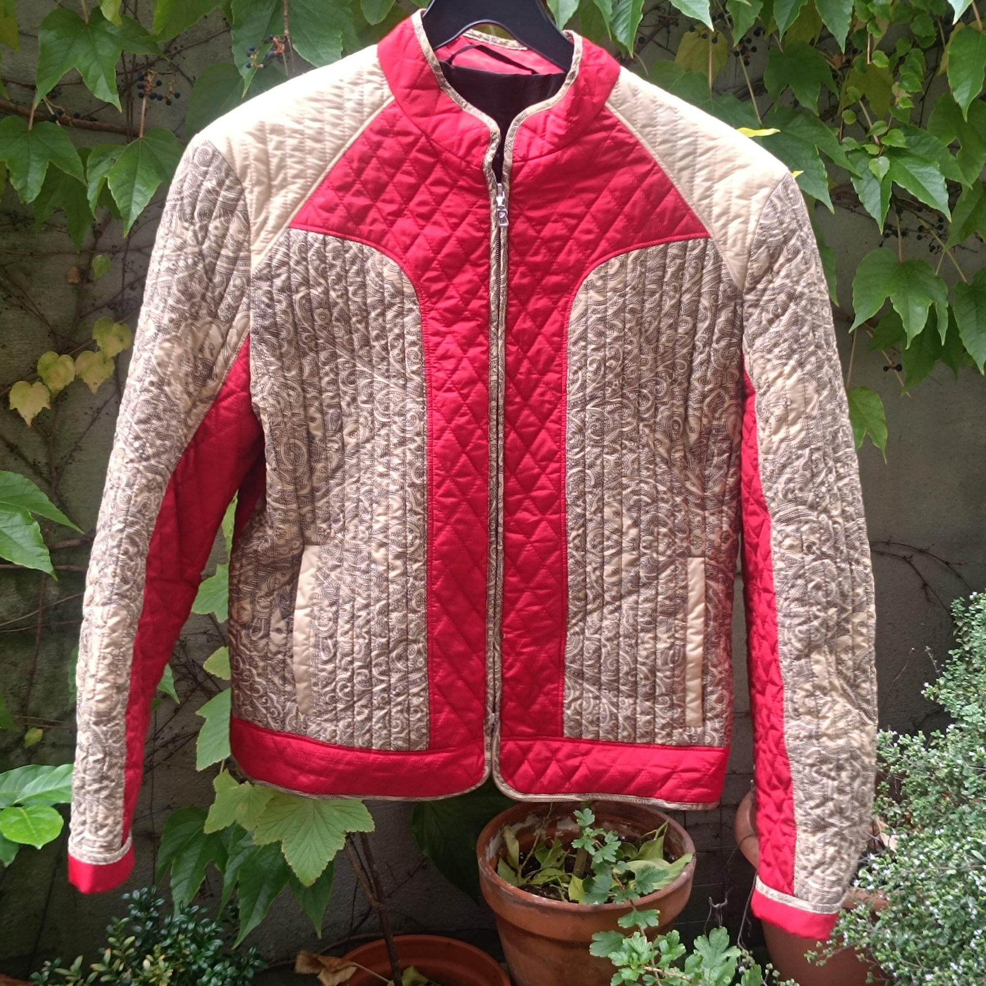 Vintage BOGNER Quilted Jacket Red Beige Baroque Pattern Ski Style Retro Zip Up