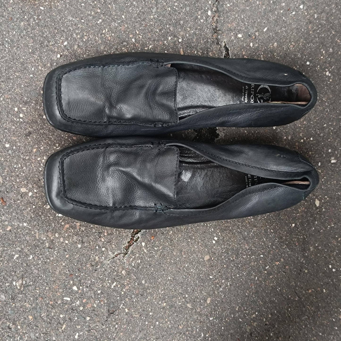 Vintage Italian Leather Loafers: Grifone di Venezia Black Moccasins EU 43