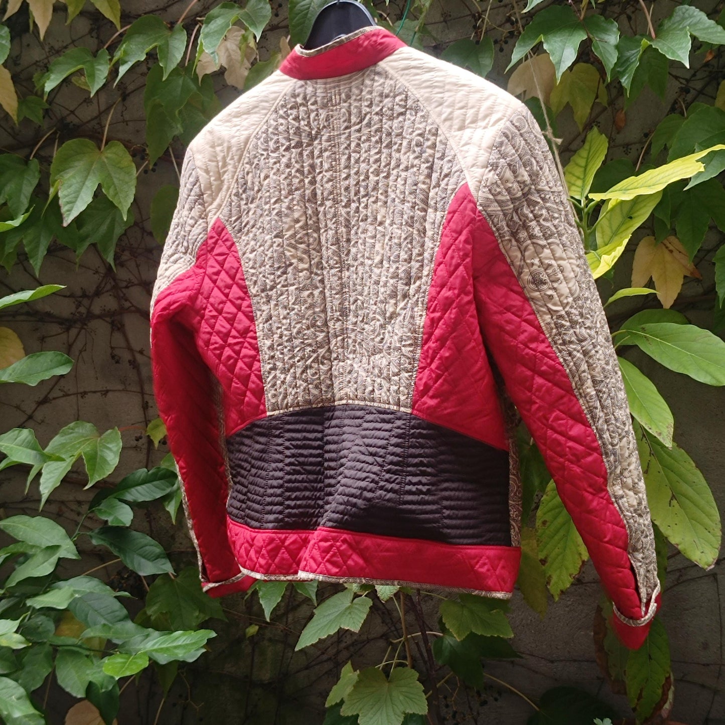 Vintage BOGNER Quilted Jacket Red Beige Baroque Pattern Ski Style Retro Zip Up