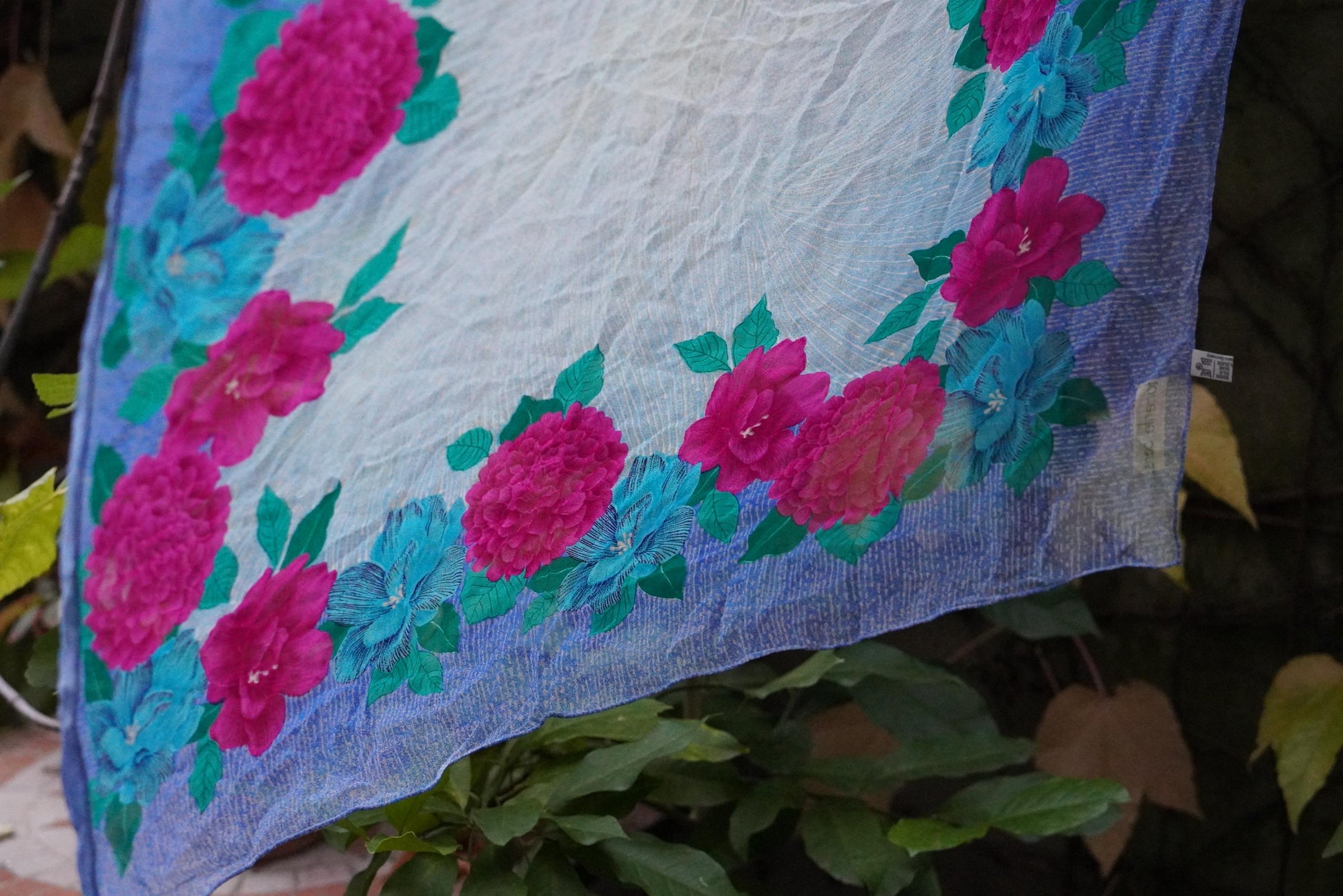 Torrente Paris Silk Scarf Vintage Floral Fuchsia Blue Square Foulard Carré