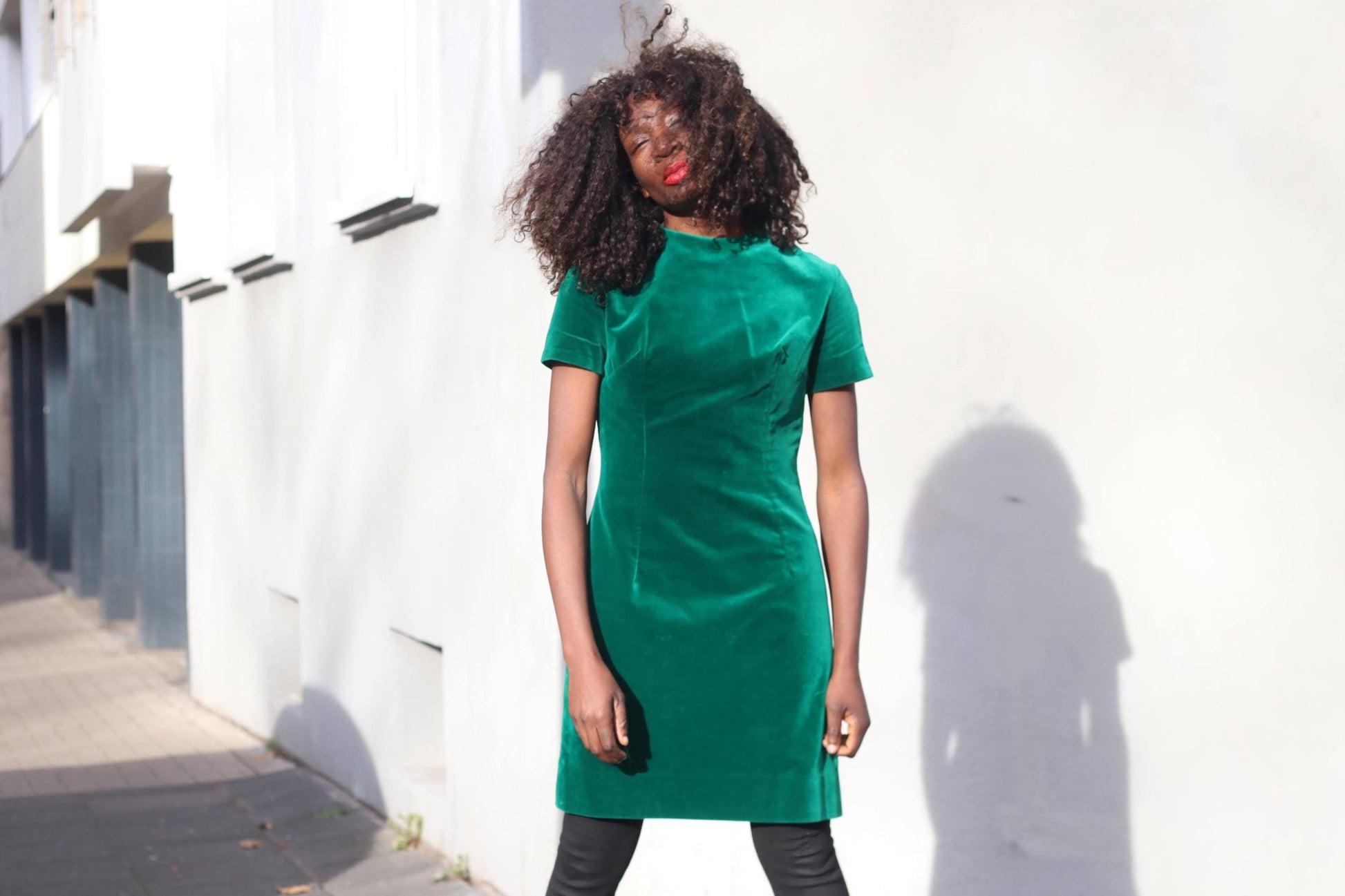 Vintage Handmade Velvet-Look Dress Emerald Green Shift Mini Mod 60s 70s Mock Neck