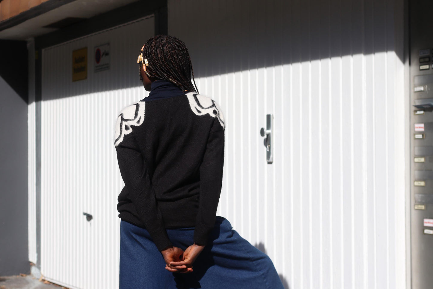 Vintage H&M Graphic Knit Sweater Black White Oversize Jumper Crewneck Layering