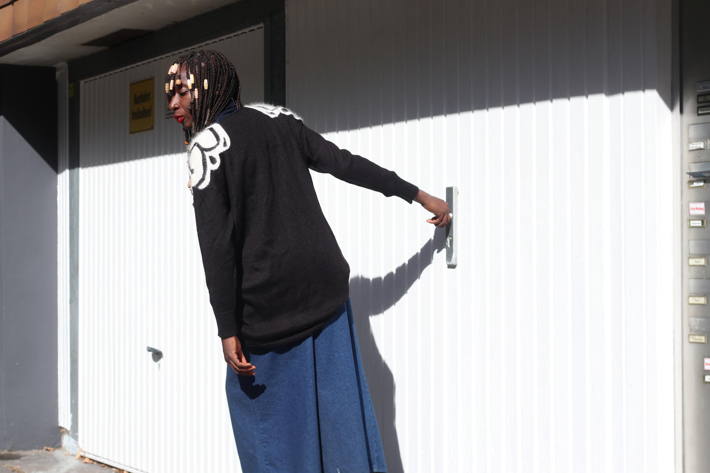 Vintage H&M Graphic Knit Sweater Black White Oversize Jumper Crewneck Layering