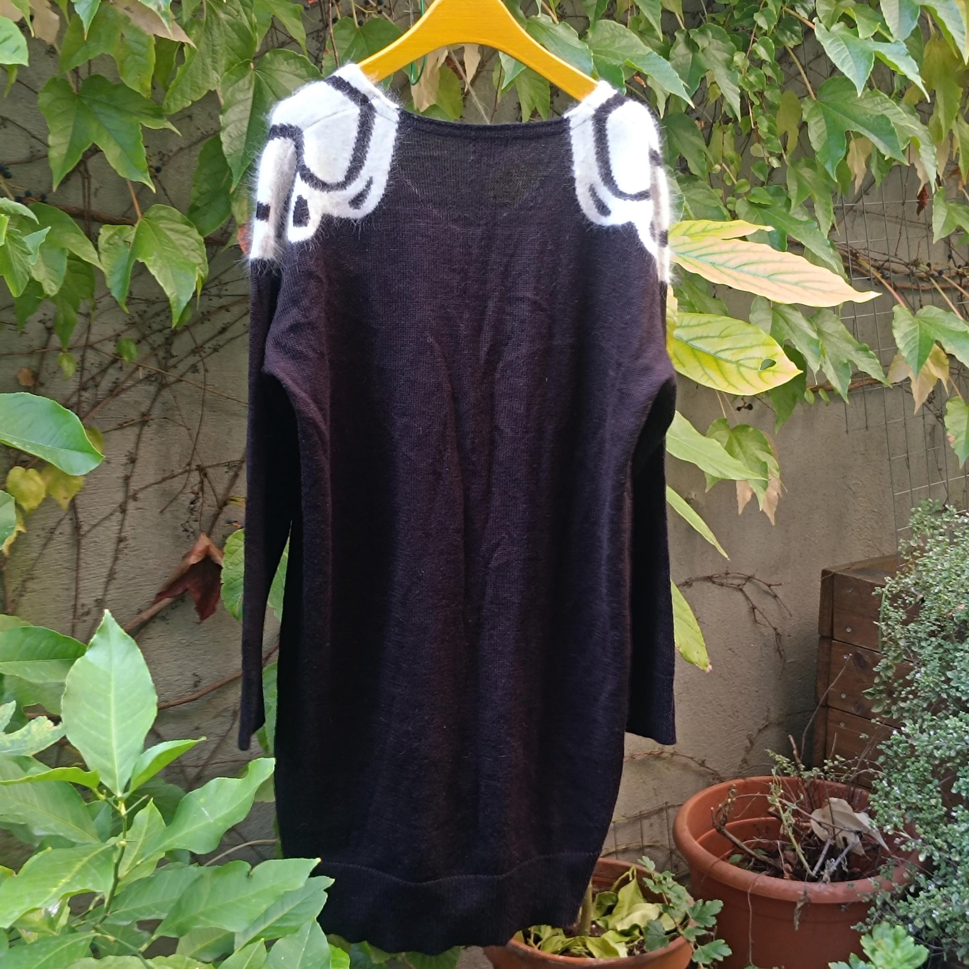 Vintage H&M Graphic Knit Sweater Black White Oversize Jumper Crewneck Layering