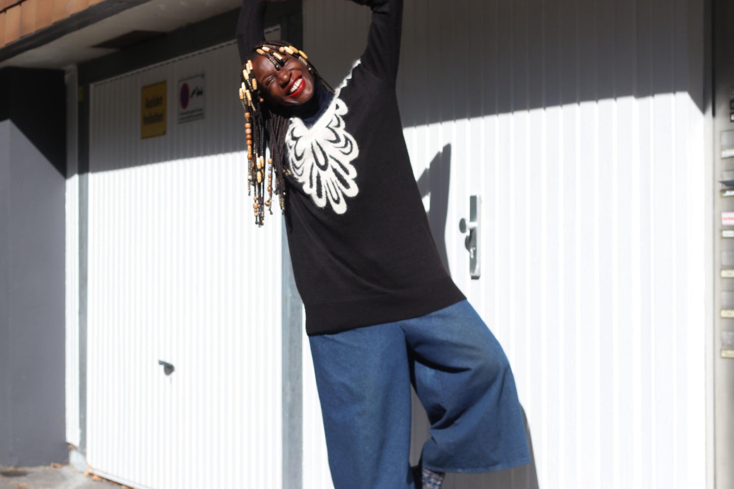 Vintage H&M Graphic Knit Sweater Black White Oversize Jumper Crewneck Layering