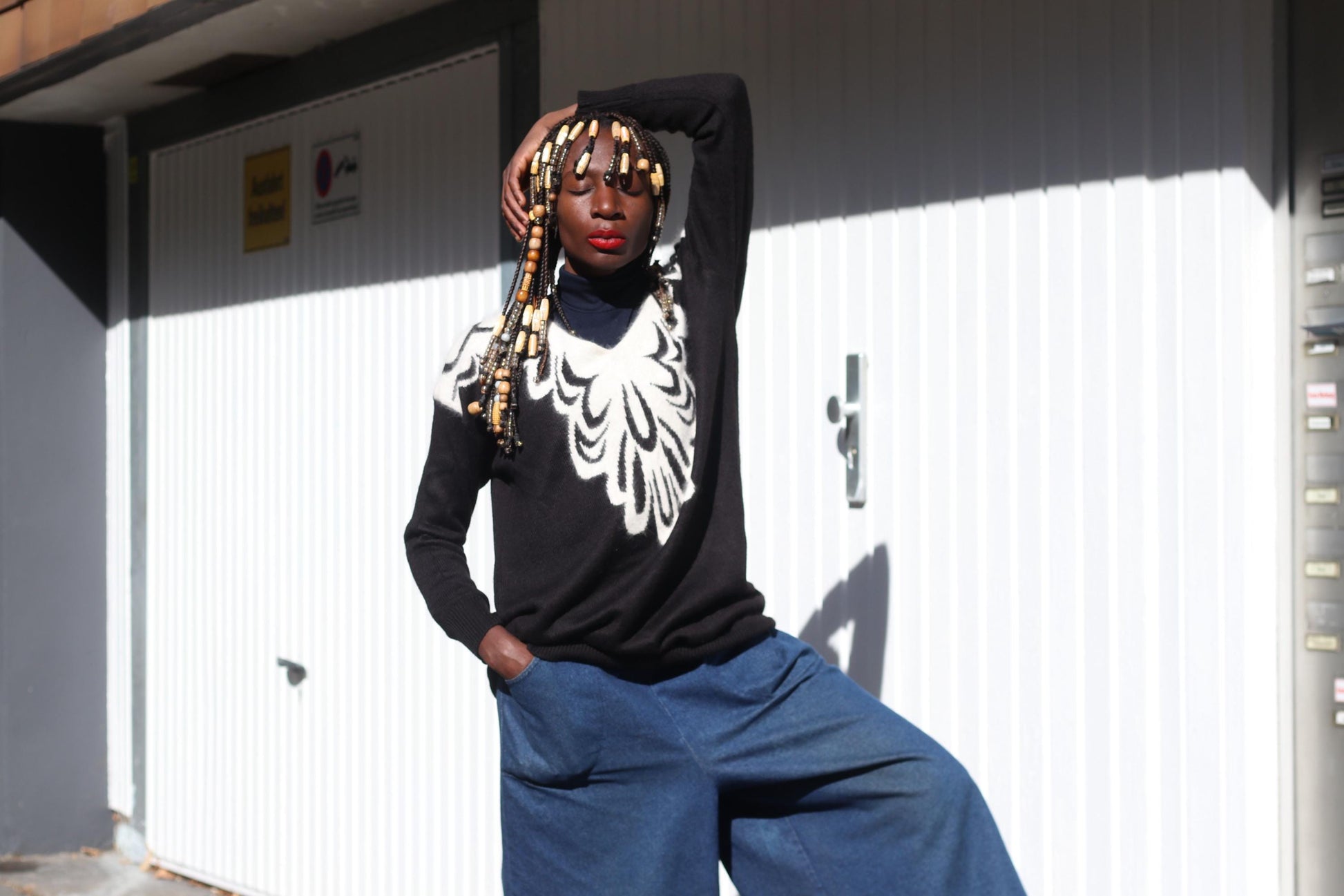 Vintage H&M Graphic Knit Sweater Black White Oversize Jumper Crewneck Layering