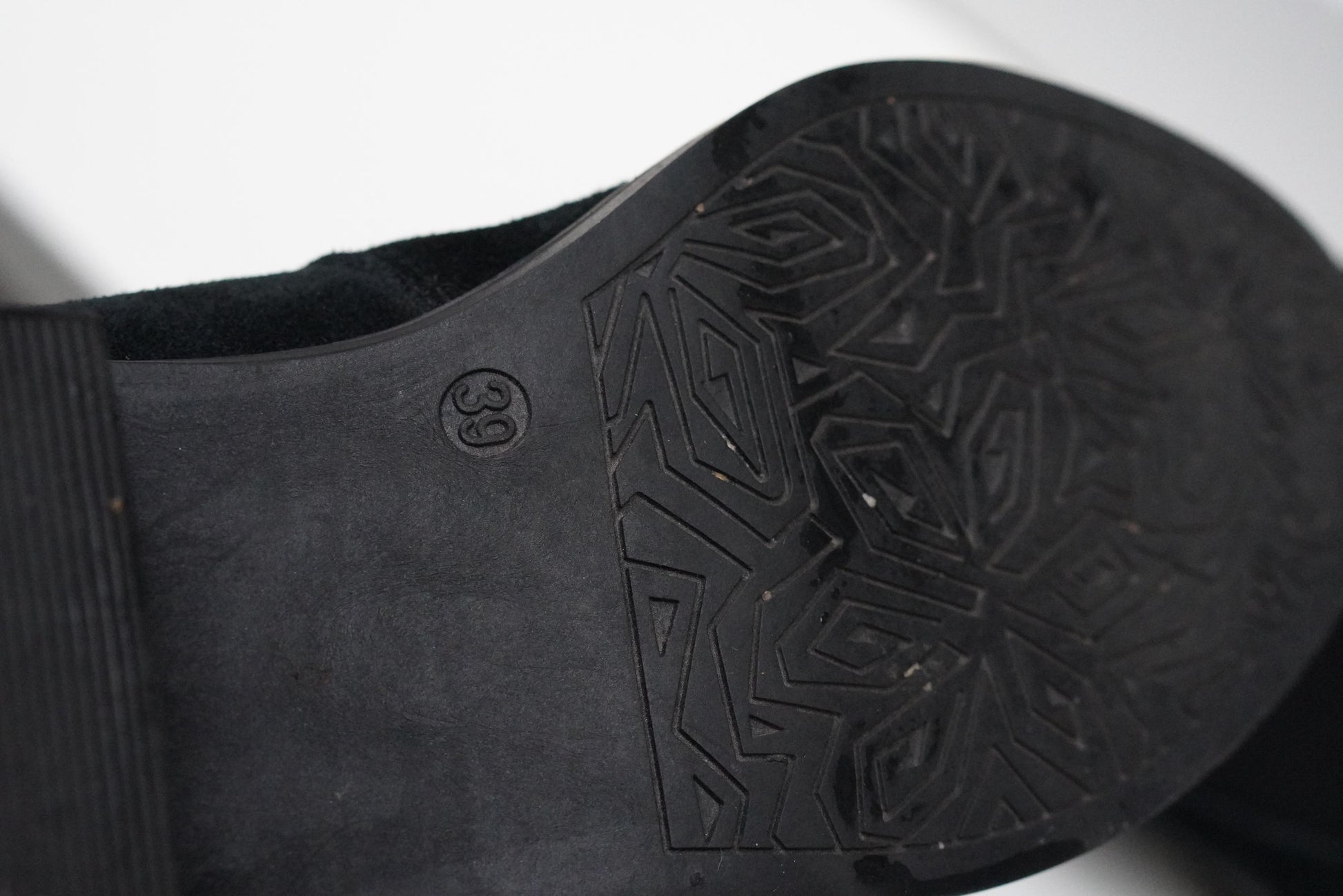 Vintage 5th Avenue Black Suede Chelsea Boots EU 39 Ankle Boot Real Leather Insole