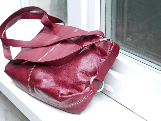 Vintage Gerry Weber Red Pebbled Leather Hobo Shoulder Bag