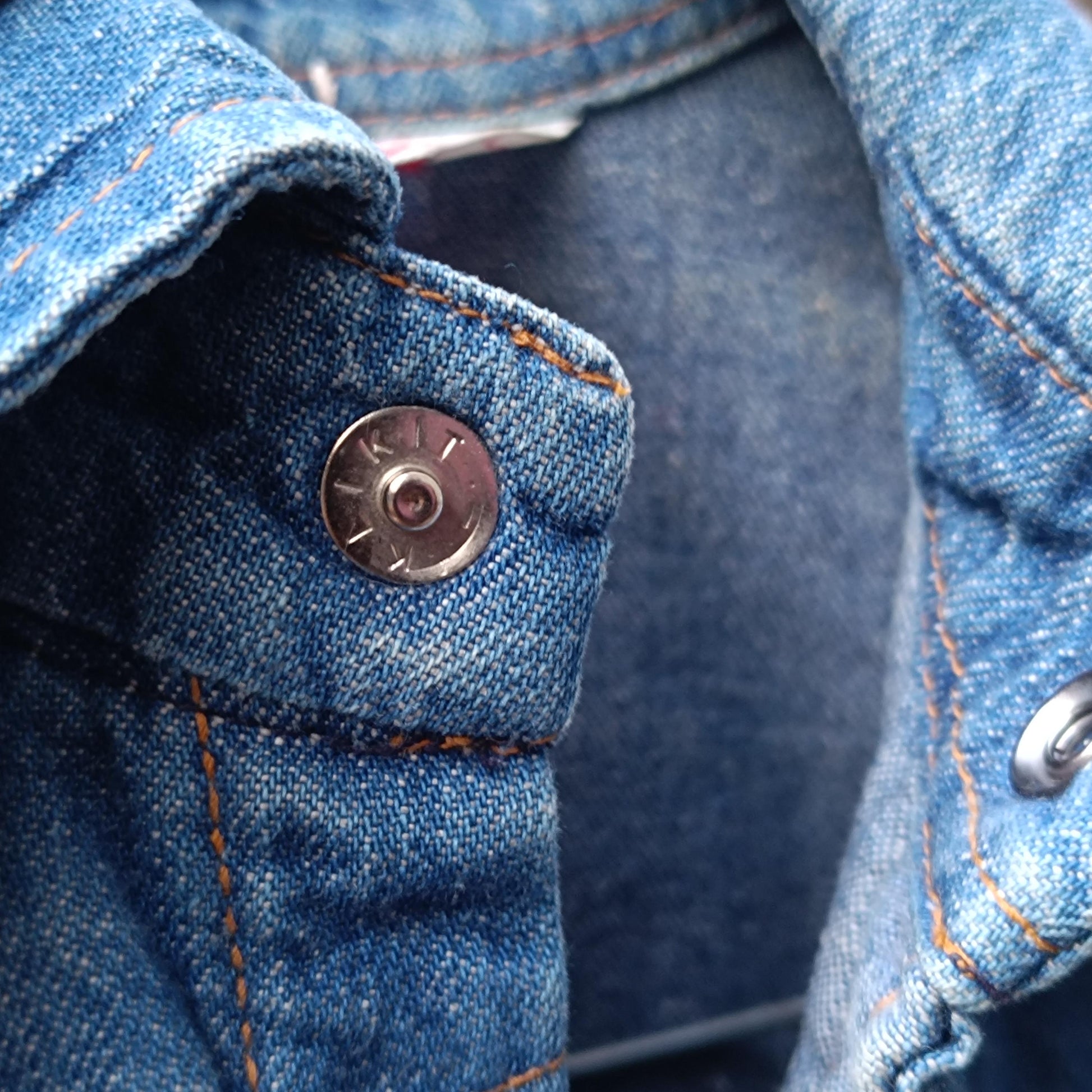 RARE 1973 Levi's Orange Tab Denim Shirt XS Western 70s Slim Fit Pearl Snap