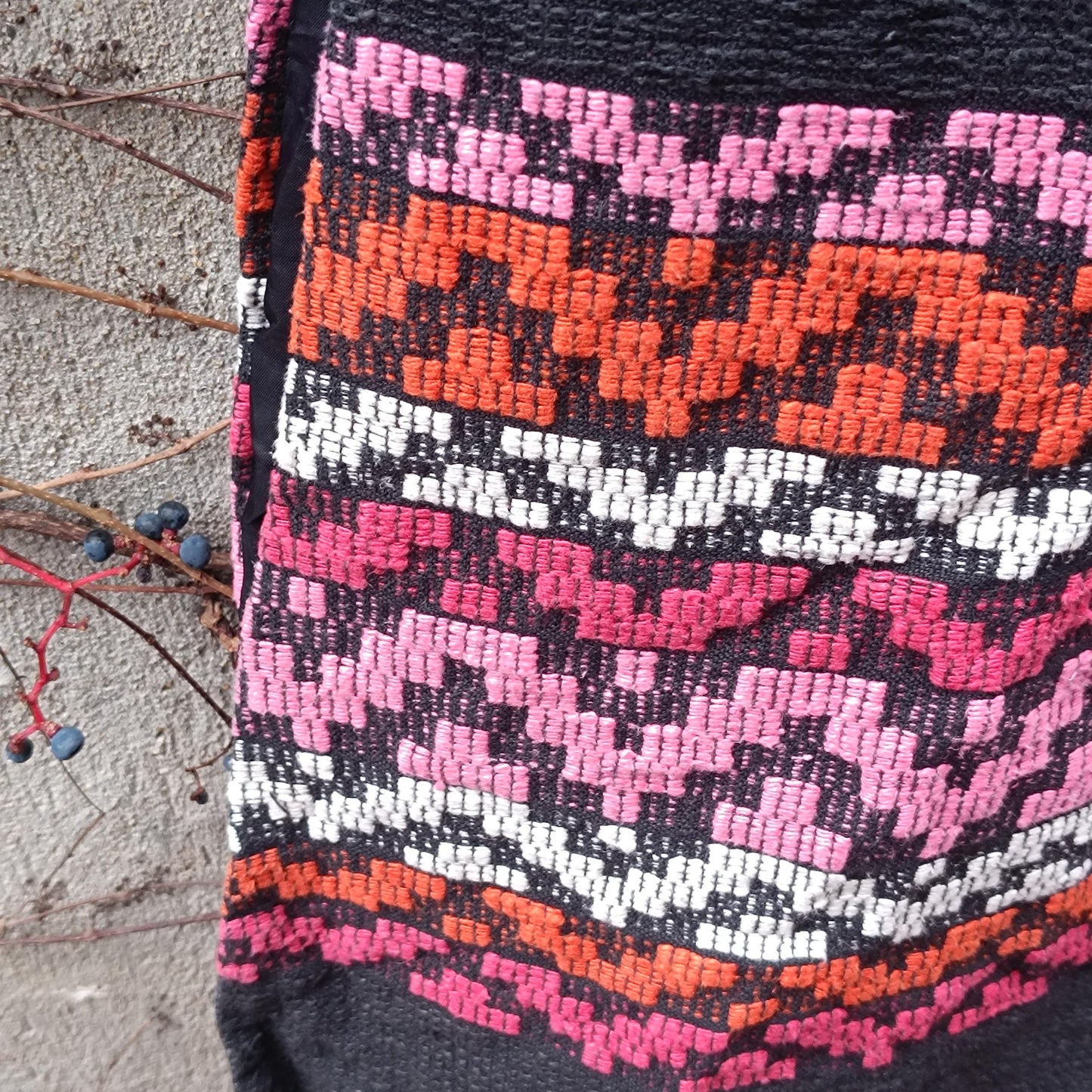 Vintage Knit Maxi Skirt S/XS | Boho Folk Patterned Hem | High Waist Black Knit