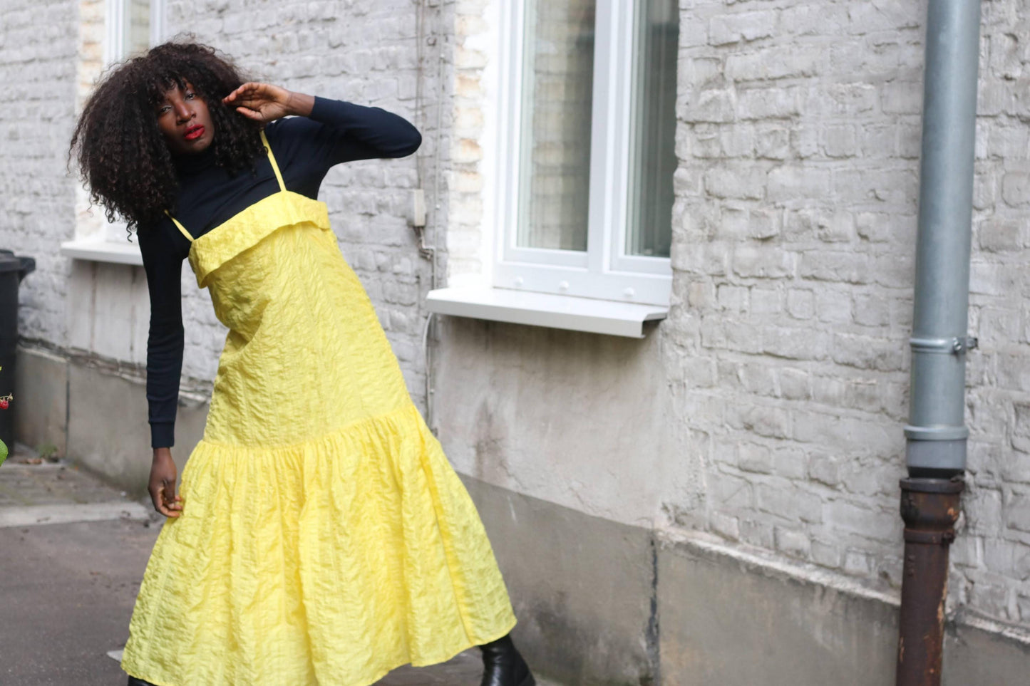 Vintage Bright Yellow Crinkle Maxi Dress Tiered Ruffle A-Line Slip S/M