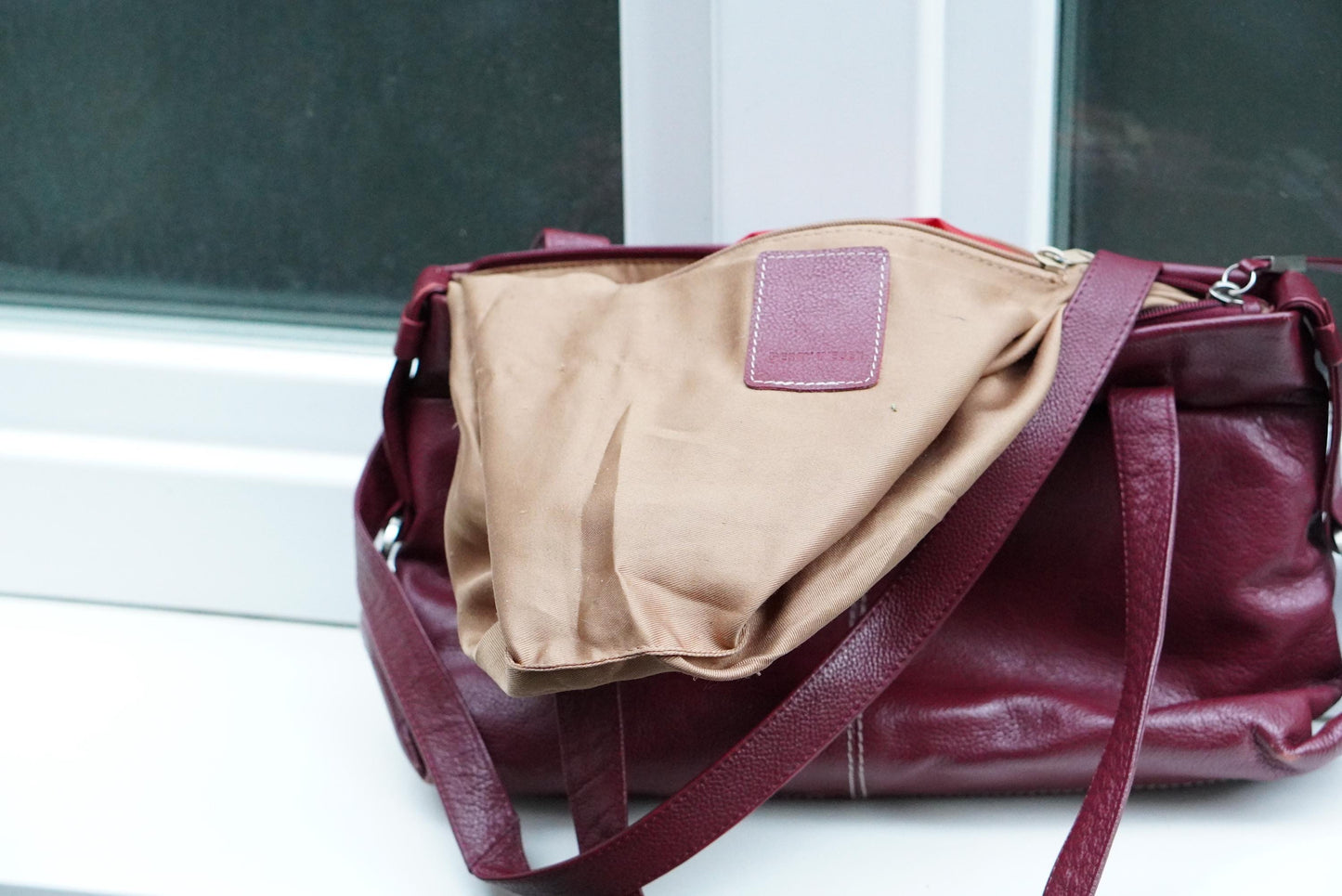 Vintage Gerry Weber Red Pebbled Leather Hobo Shoulder Bag