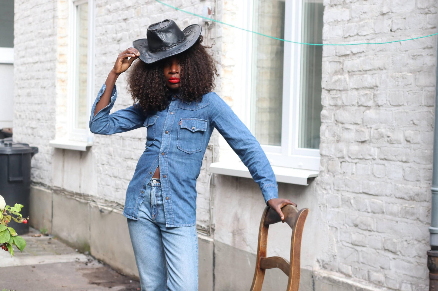 RARE 1973 Levi's Orange Tab Denim Shirt XS Western 70s Slim Fit Pearl Snap