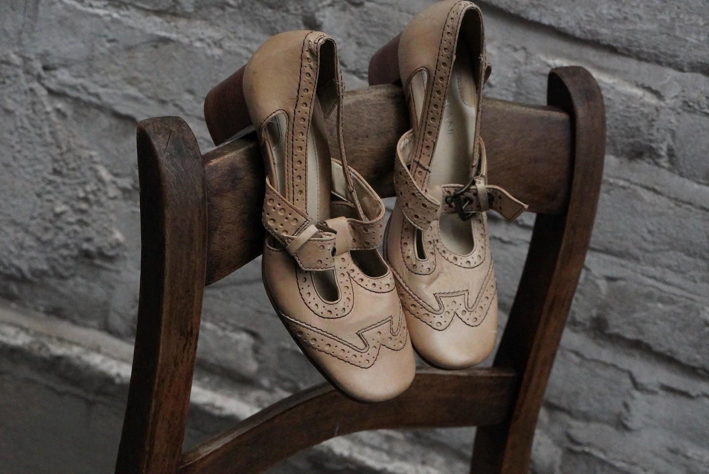 Fabiani Vintage Leather T Strap Brogue Heels Nude Pumps EU 36