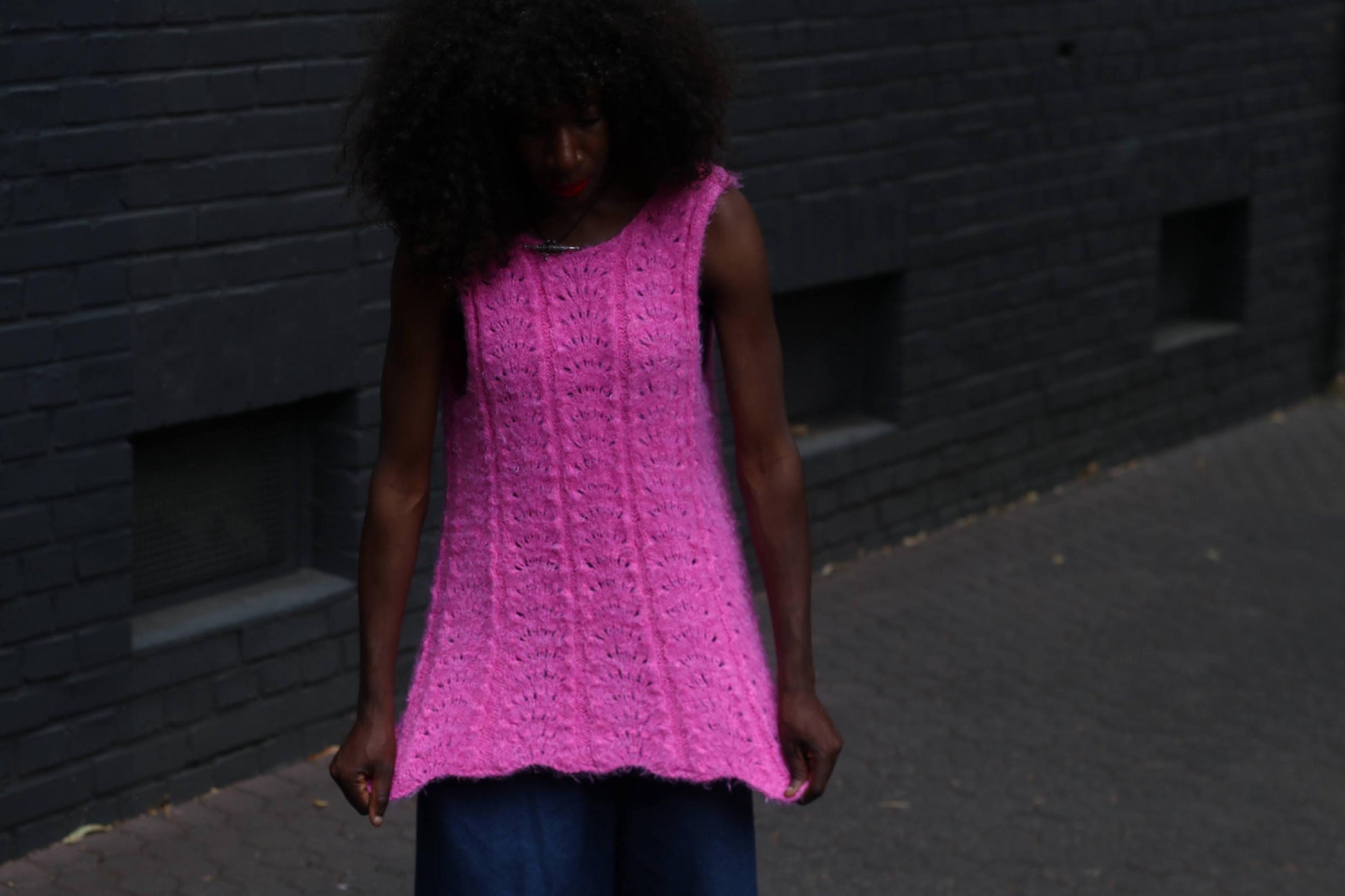 Vintage Fuzzy Pink Knit Vest Top 90s Y2K Hot Pink Loopy Sleeveless Sweater M