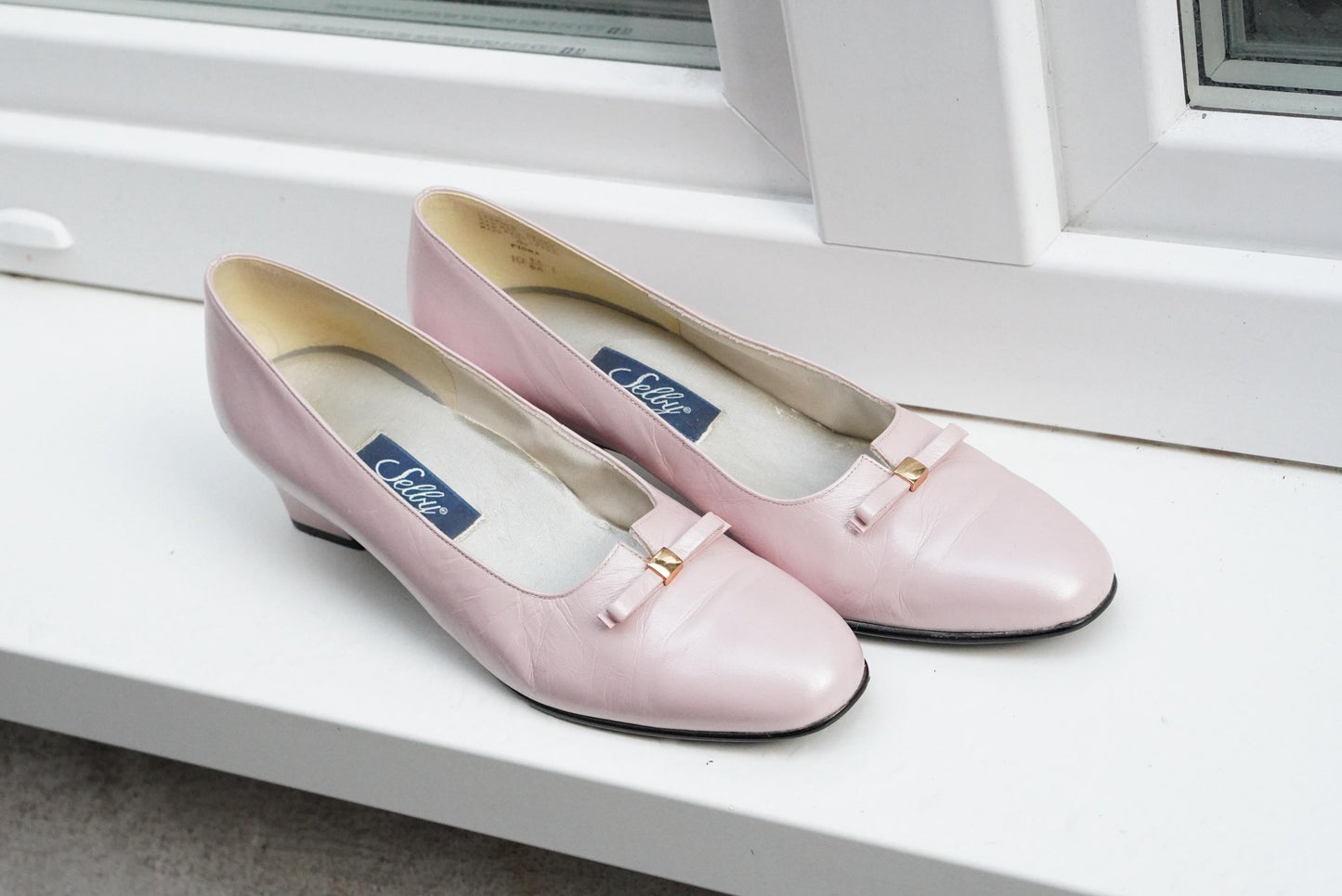 Selby Vintage Pink Leather Pumps, Bow Block Heel, US 10