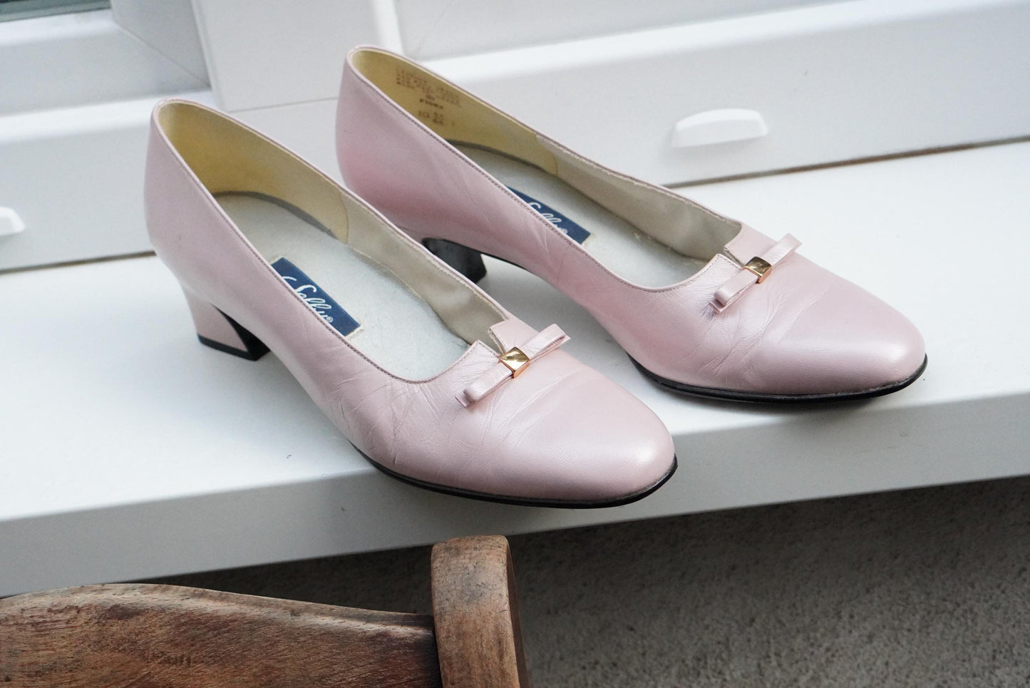 Selby Vintage Pink Leather Pumps, Bow Block Heel, US 10