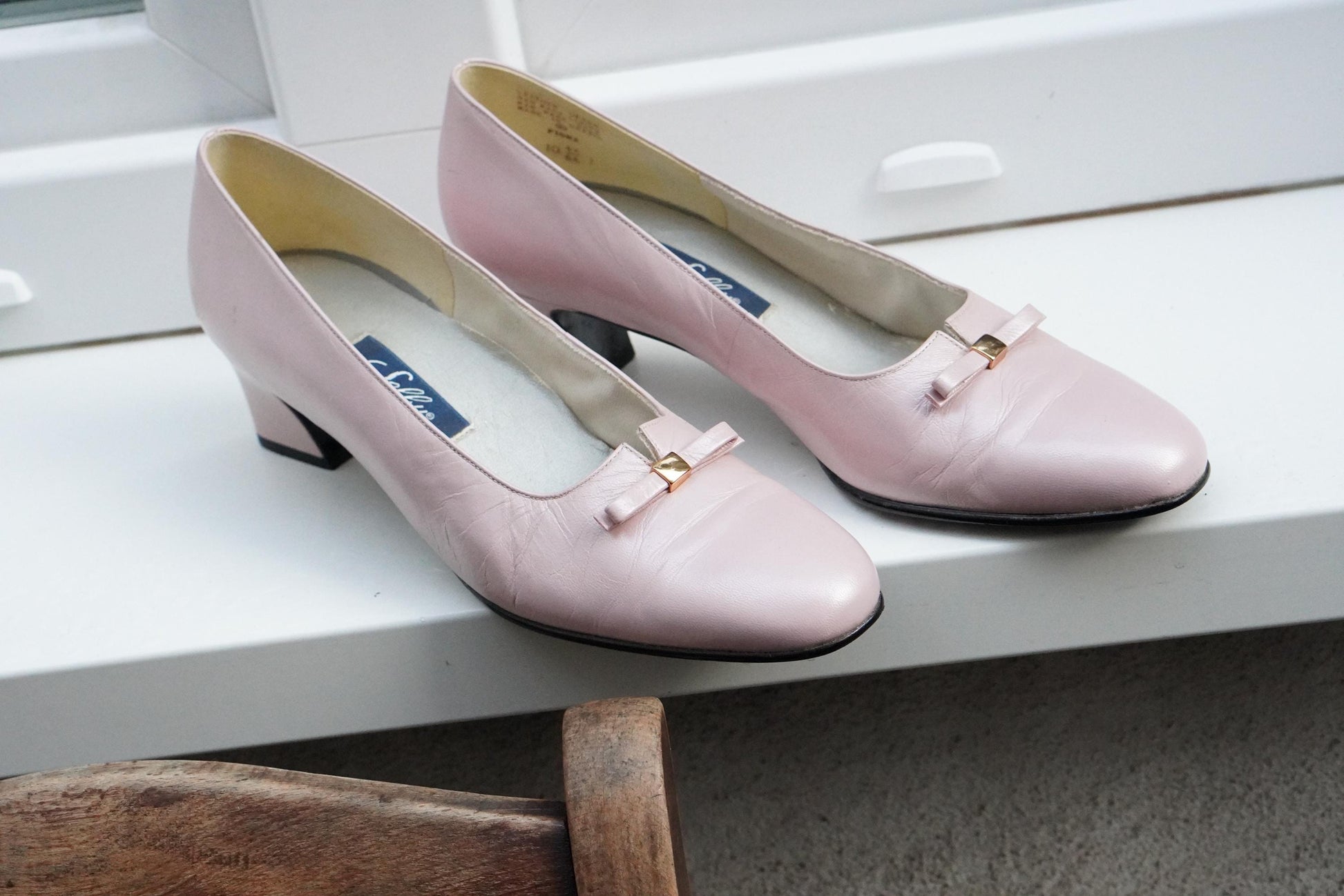 Selby Vintage Pink Leather Pumps, Bow Block Heel, US 10