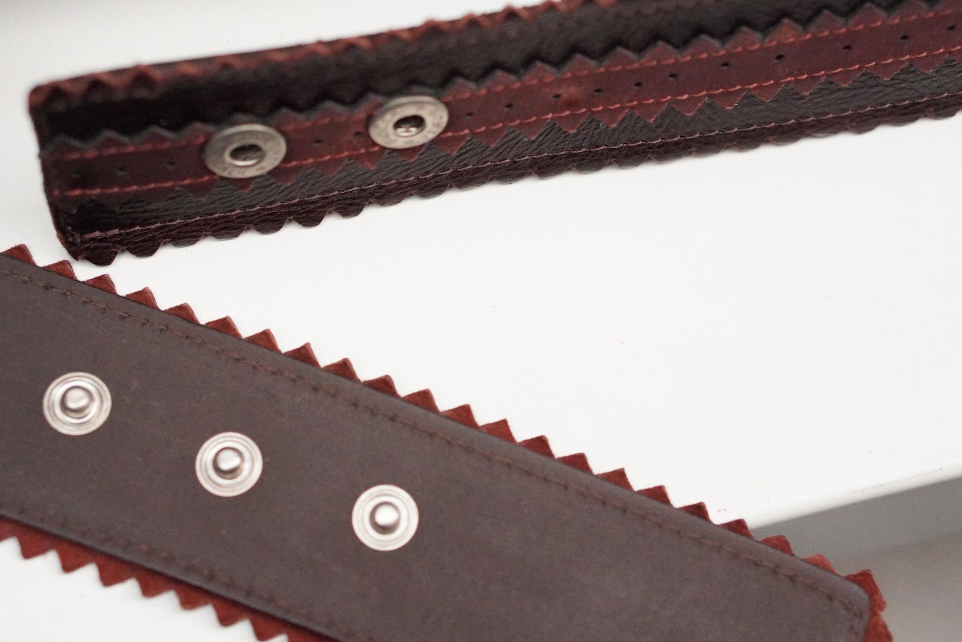 Vintage Wide Brown Leather Belt | Zig Zag Serrated Edge Terracotta Inlay Snap Button