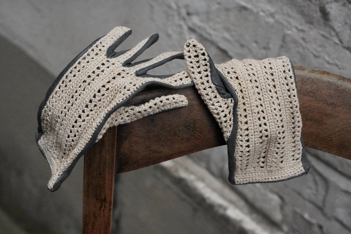 Vintage Crochet Leather Driving Gloves Cream Beige 70s Boho Chic Mittens Small