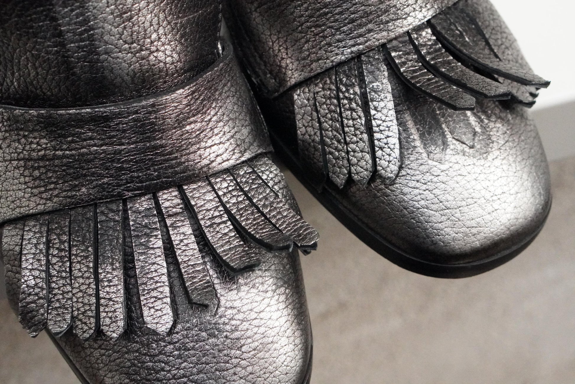 Vintage Phillip Hardy Paris Metallic Leather Loafers| Women's Fringe Block Heel Pumps EU 37