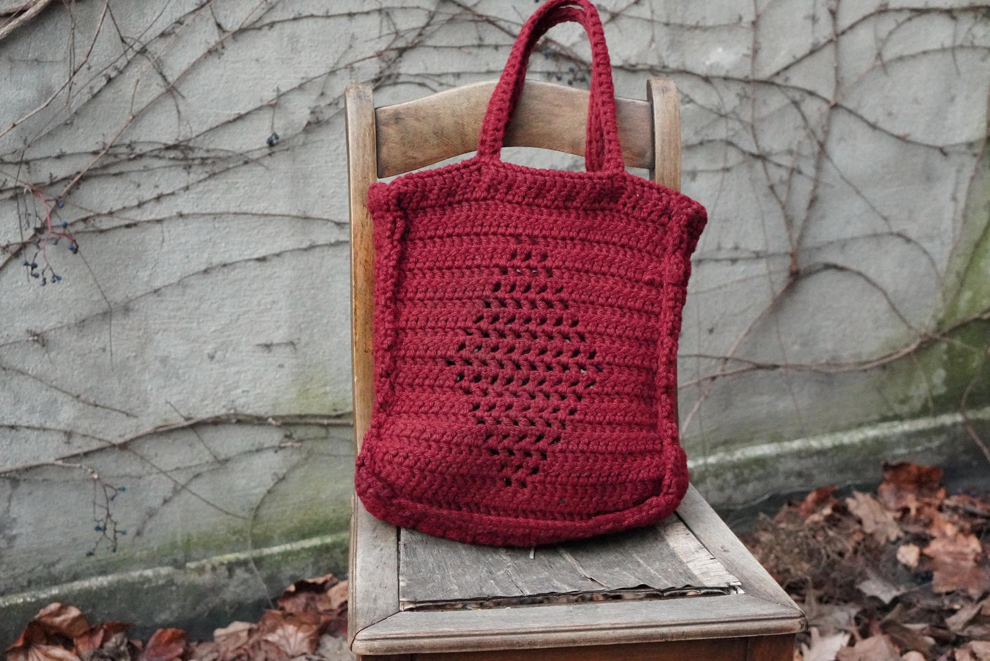 Vintage Crochet Tote Bag| Burgundy Red Knit Shoulder Tote| Diamond Pattern Boho Purse