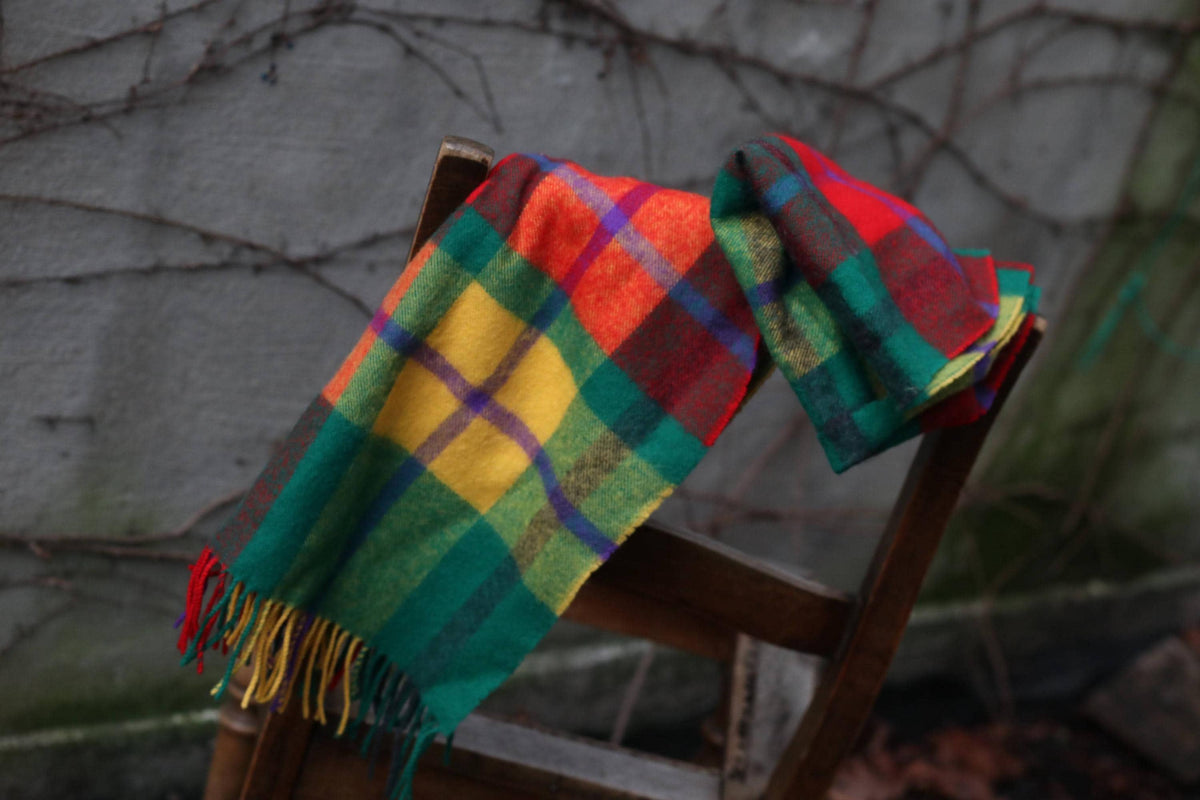 Plaid Wool Scarf - 90s Vintage Tartan Winter Wrap - Green Red One Size